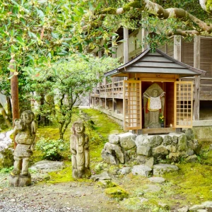 Jizou Statues at Nyoirinji Temple in Yoshino, Nara Prefecture (Nara Autumn Tour / Tour de otoño en Nara)