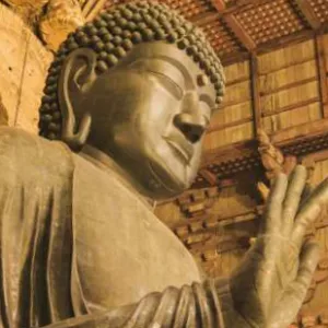 Imagen del Gran Buda del Templo Todai-ji en Nara